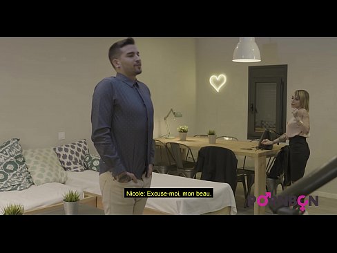 ❤️ PORNBCN 4K 一个成熟的女人与大乳房要肛门性交年轻的男妓与大阴茎口交amortism硬他妈的手工作狗风格阴部舔高潮法语字幕 Super sex